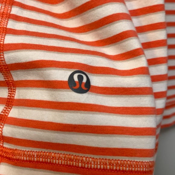 Lululemon Step Stripe Angel Wing Cape Red 5 Year Basic V-Neck Short Sleeve Shirt - Picture 5 of 7